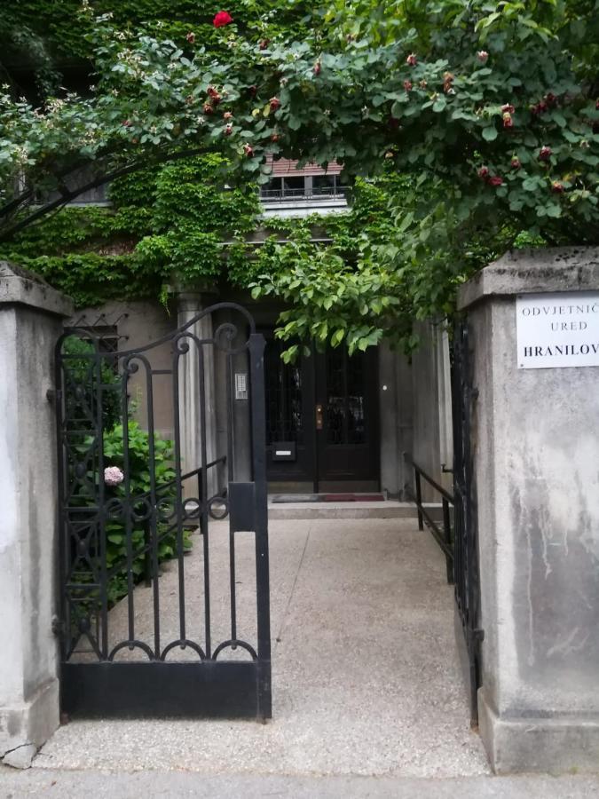 Mazuranic Square Apartment Zagreb Luaran gambar